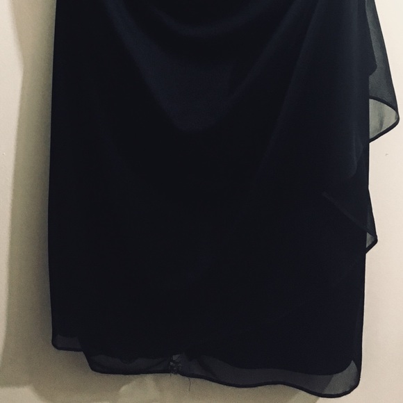 SOLD Scarlett Brand women’s black evening dress - Picture 3 of 8